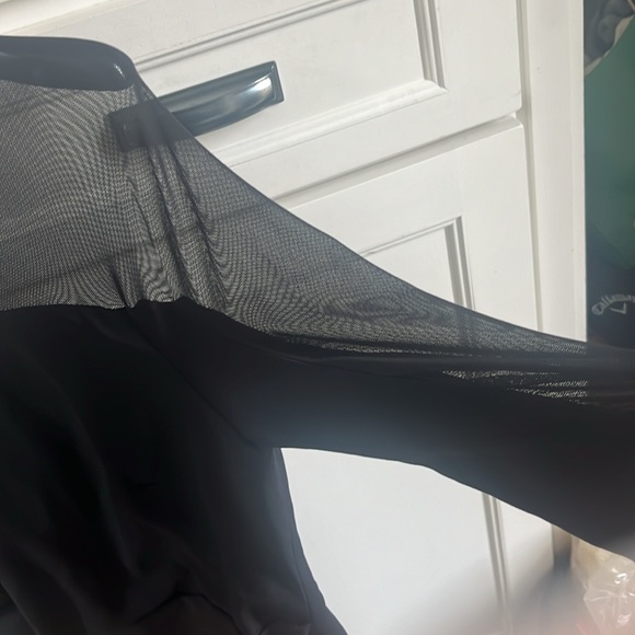 Ladies dress - Picture 3 of 4